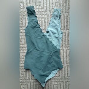 Marysia one piece reversible bathing suit. Size L